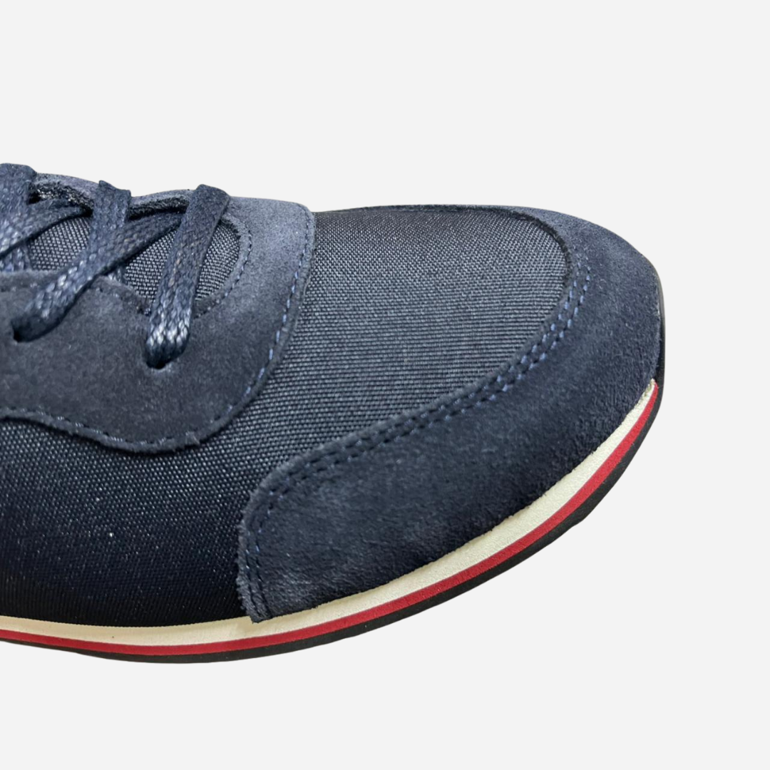 Teni Niño Hugo Boss