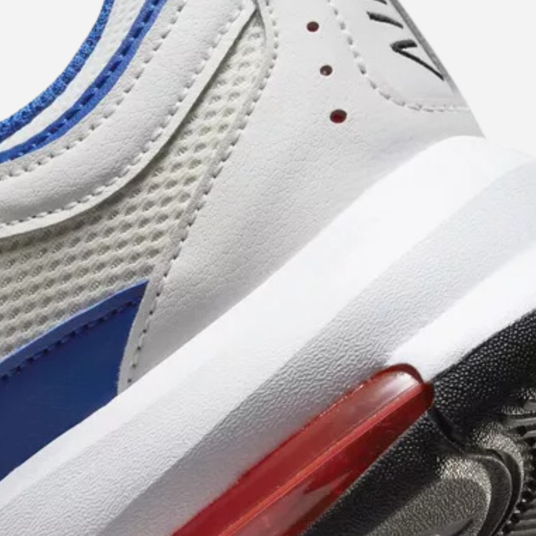 Teni Caballero Nike White