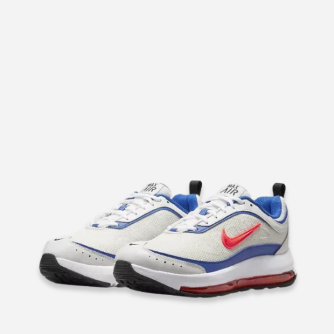 Teni Caballero Nike White