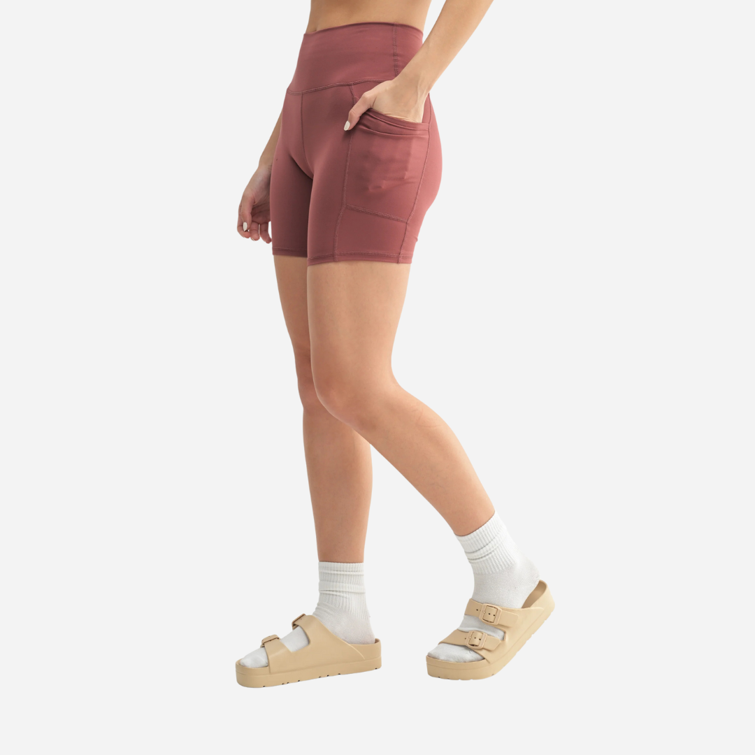 Short Dama Mono B Red Pear